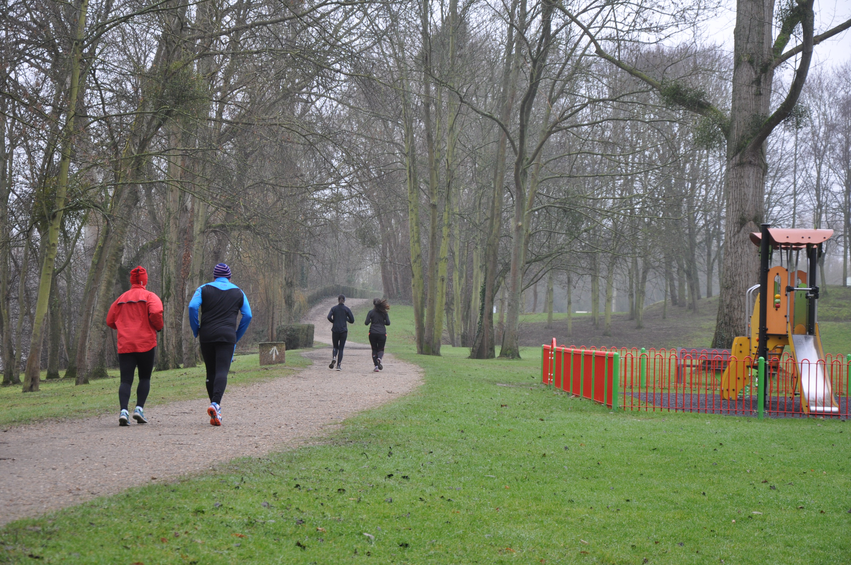 Joggers dans le parc des Larris 